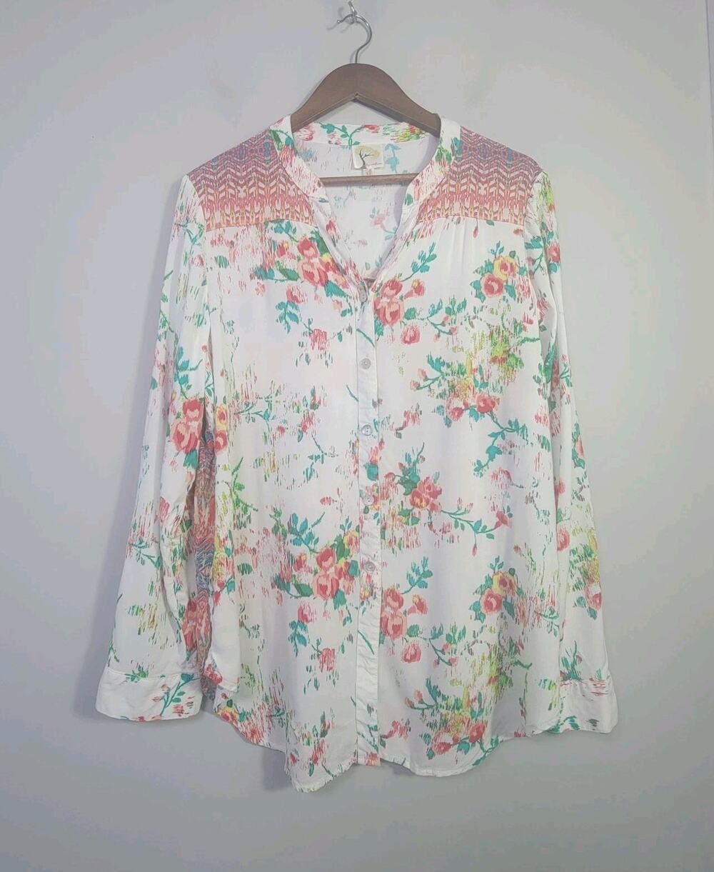 Fig and Flower XL Long Roll Tab Sleeve Flower Top Shirt Multicolor